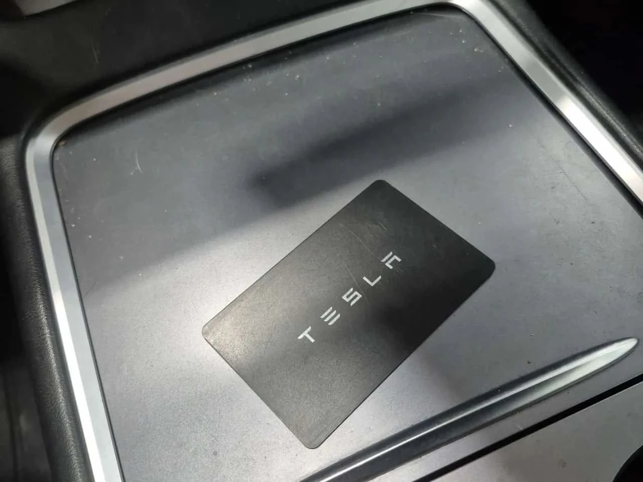 Tesla Model 3, снимка 8 - Автомобили и джипове - 56726547
