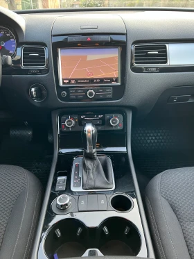 VW Touareg 3.0 TDI V6/245 к.с./4-Motion - 22990 лв. - 66708188 12