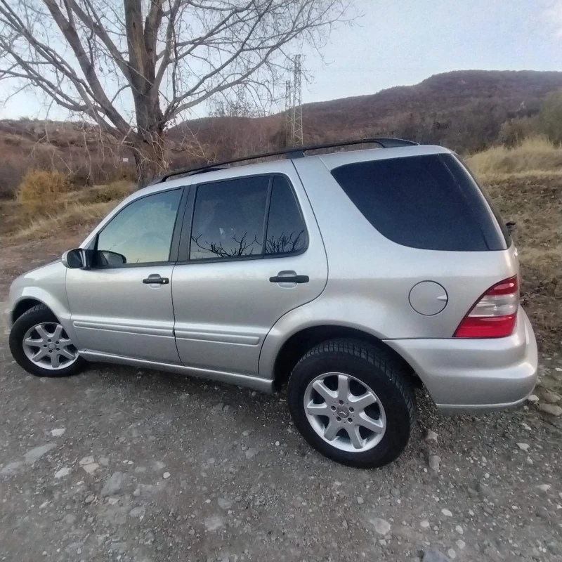 Mercedes-Benz ML 270, снимка 3 - Автомобили и джипове - 48105718