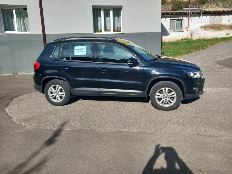 VW Tiguan Track & Field BlueMotion Techn DSG4x4, снимка 5 - Автомобили и джипове - 52425152