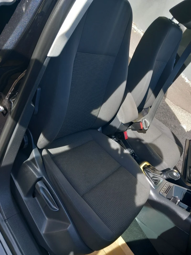 VW Tiguan Track & Field BlueMotion Techn DSG4x4, снимка 12 - Автомобили и джипове - 52425152