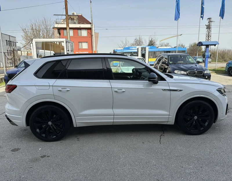 VW Touareg 3.0TDI/R-Line/Black Editon, снимка 15 - Автомобили и джипове - 52812529