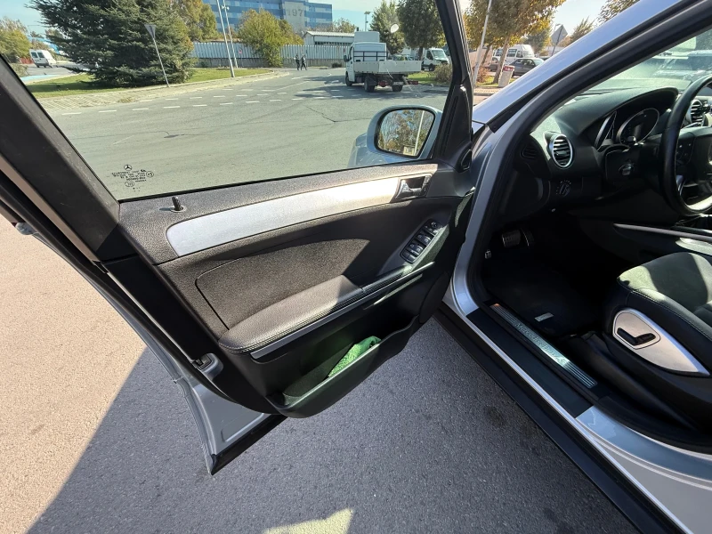 Mercedes-Benz ML 3.2 CDI 224к.с 7g tronic , снимка 15 - Автомобили и джипове - 53146659