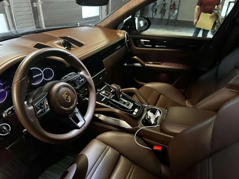 Porsche Cayenne   Turbo S | CARFAX | БЕЗ ИНЦИДЕНТИ, снимка 5 - Автомобили и джипове - 53561005