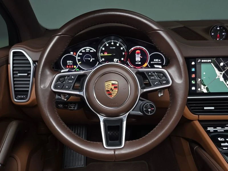 Porsche Cayenne 3.0 DCB Automatic, снимка 12 - Автомобили и джипове - 55906405