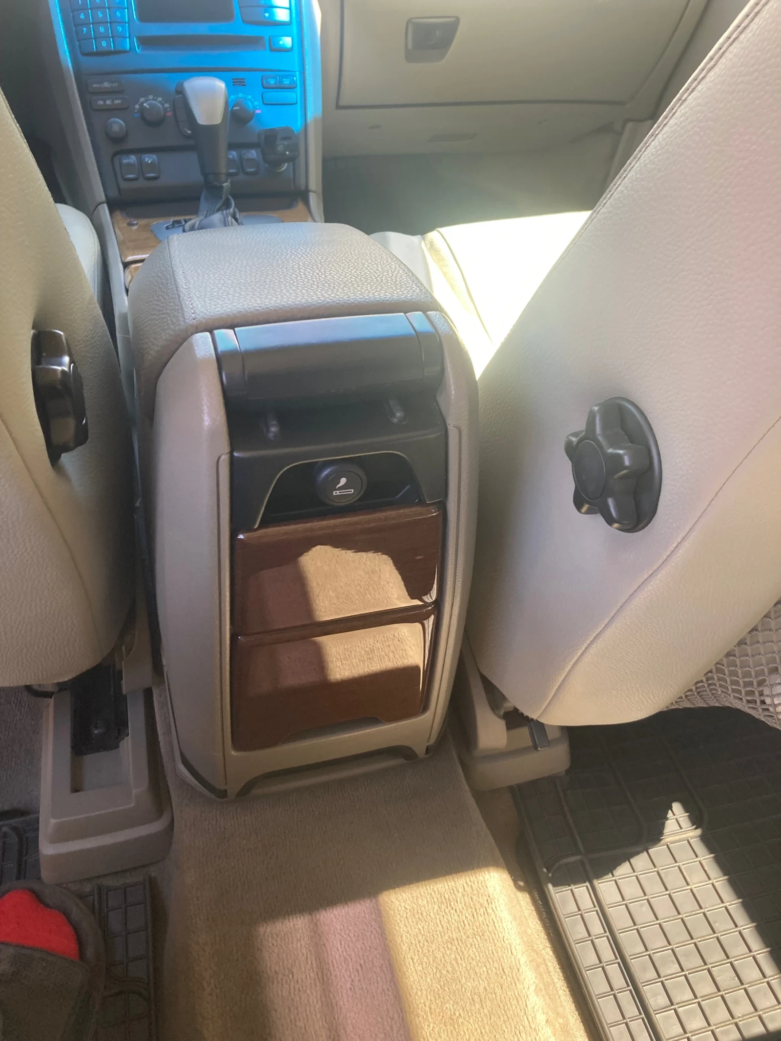 Volvo Xc90  - изображение 9