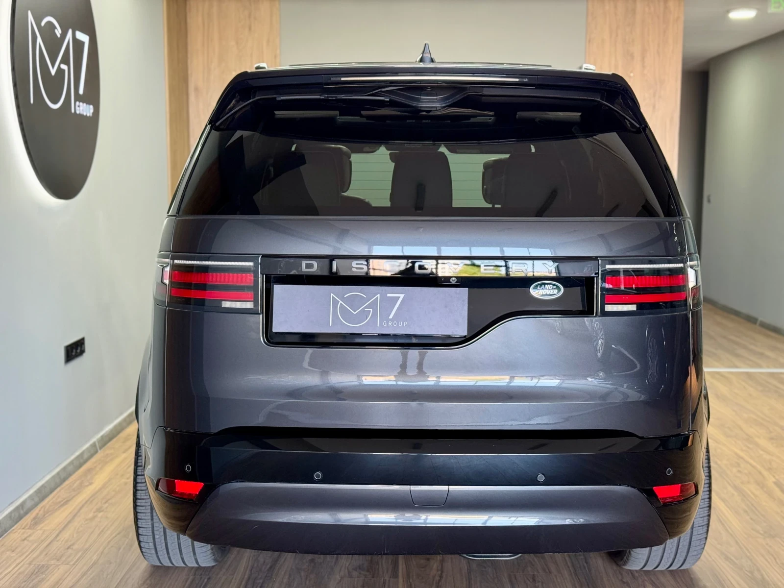 Land Rover Discovery R DYNAMIC 7 местен - изображение 2