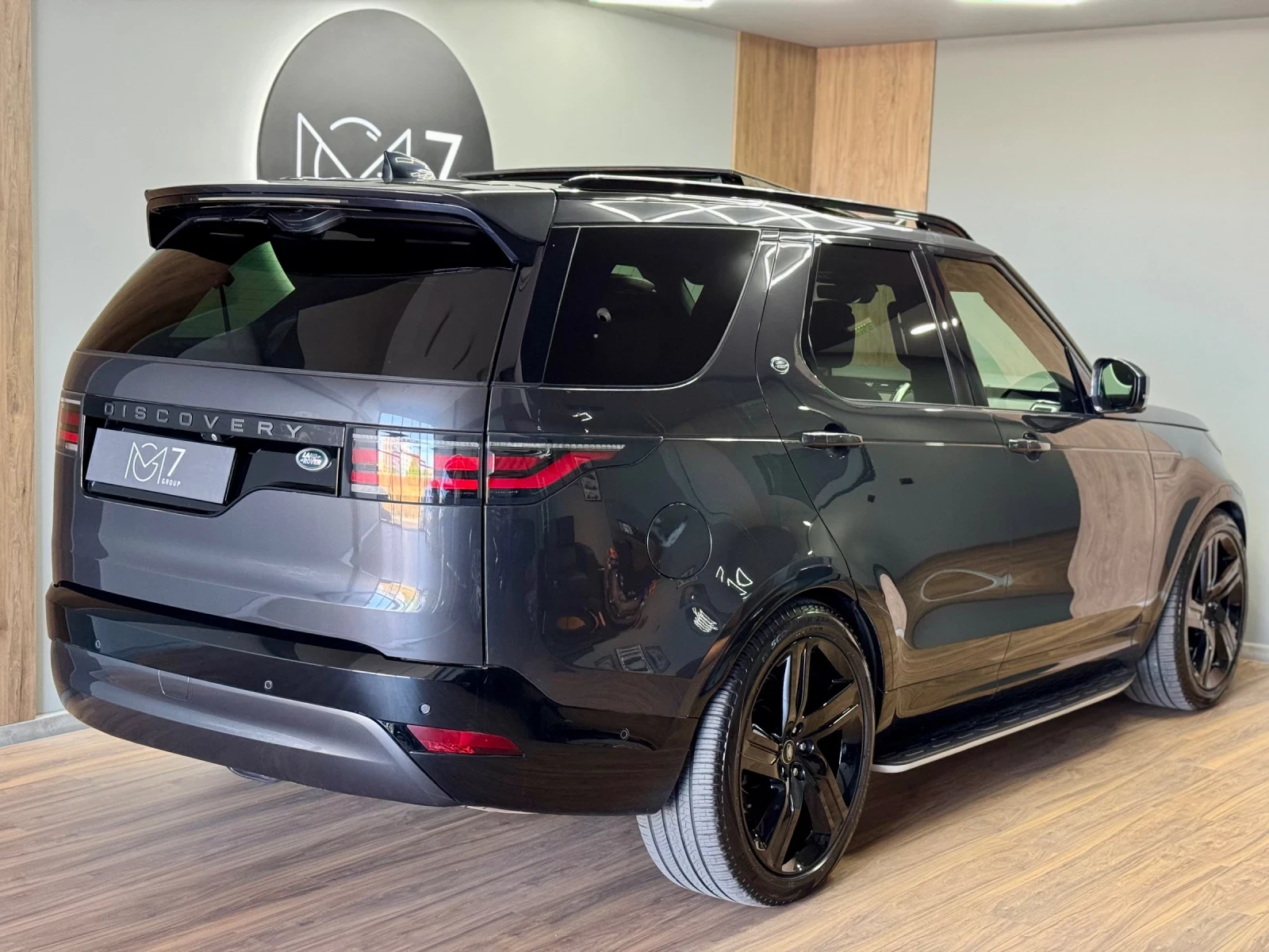 Land Rover Discovery R DYNAMIC 7 местен - изображение 4