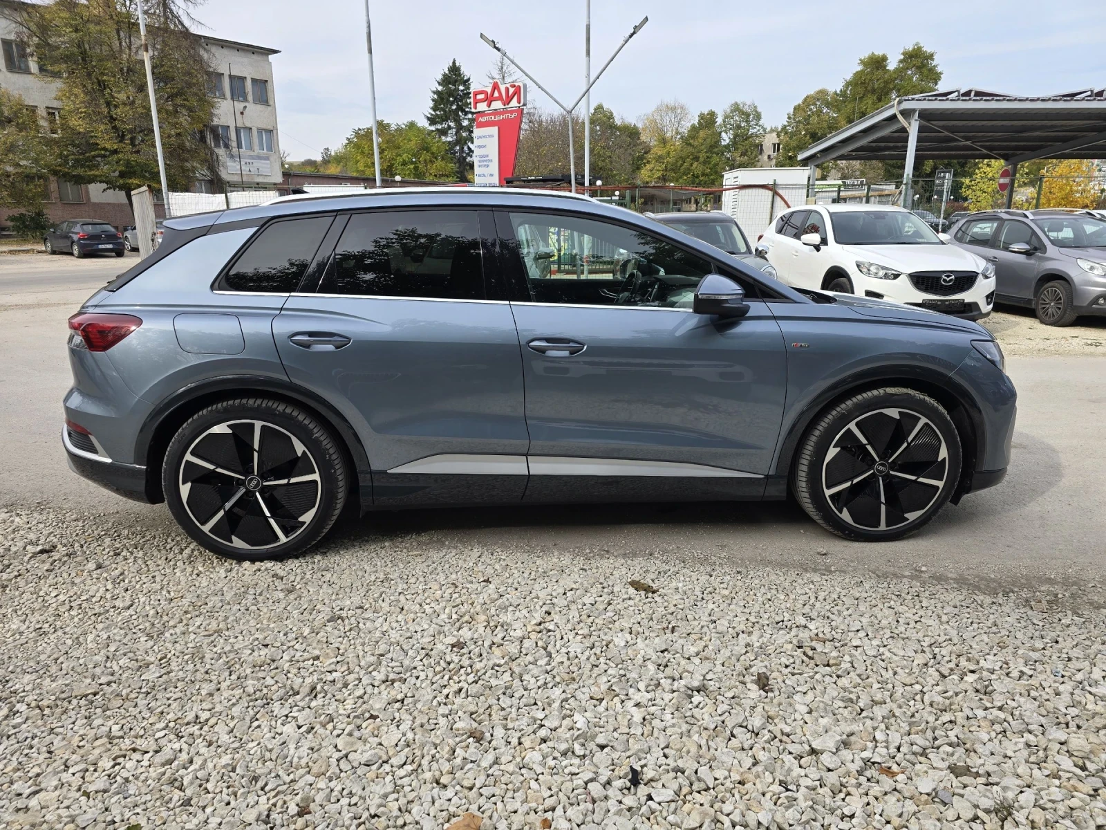 Audi Q4 50 E-TRON 4x4 Head Up Панорама Гаранция Лизинг - изображение 6