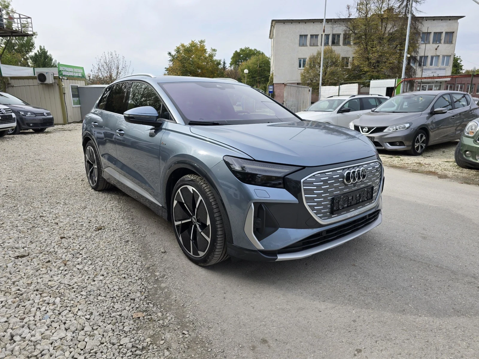 Audi Q4 50 E-TRON 4x4 Head Up Панорама Гаранция Лизинг - изображение 7