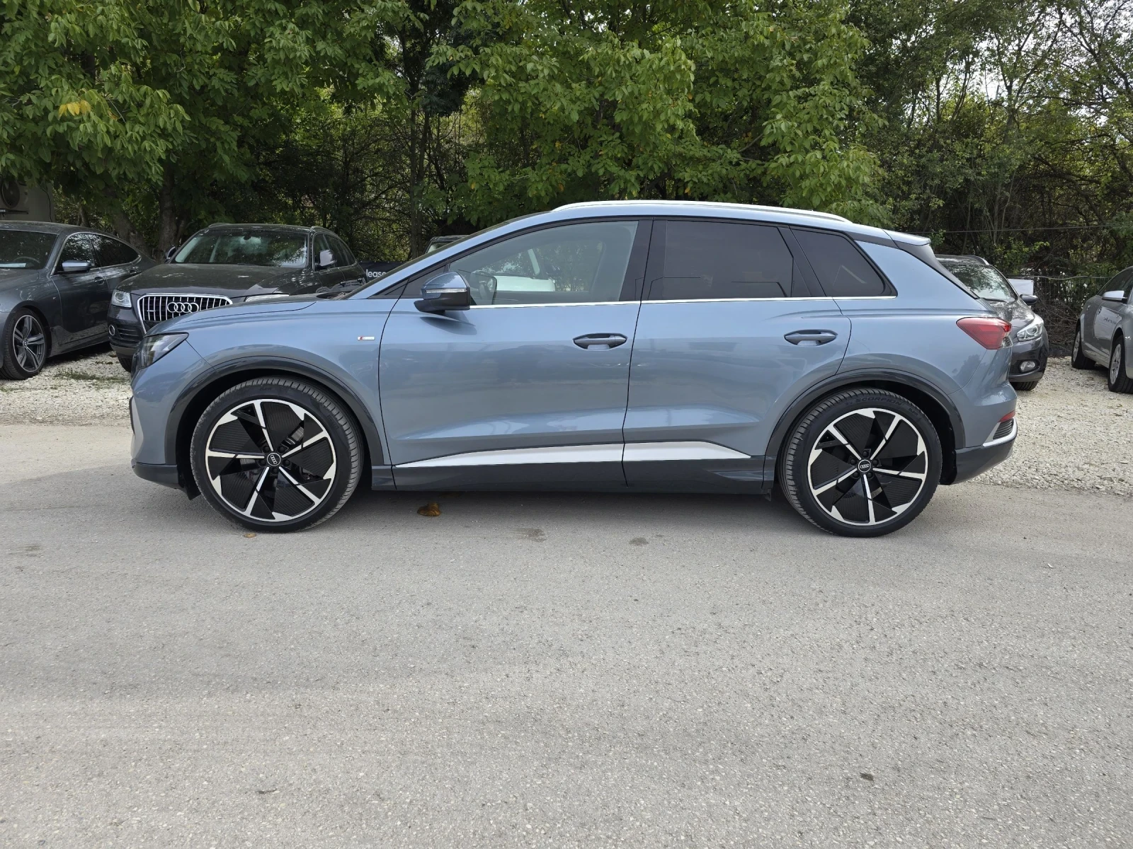 Audi Q4 50 E-TRON 4x4 Head Up Панорама Гаранция Лизинг - изображение 2
