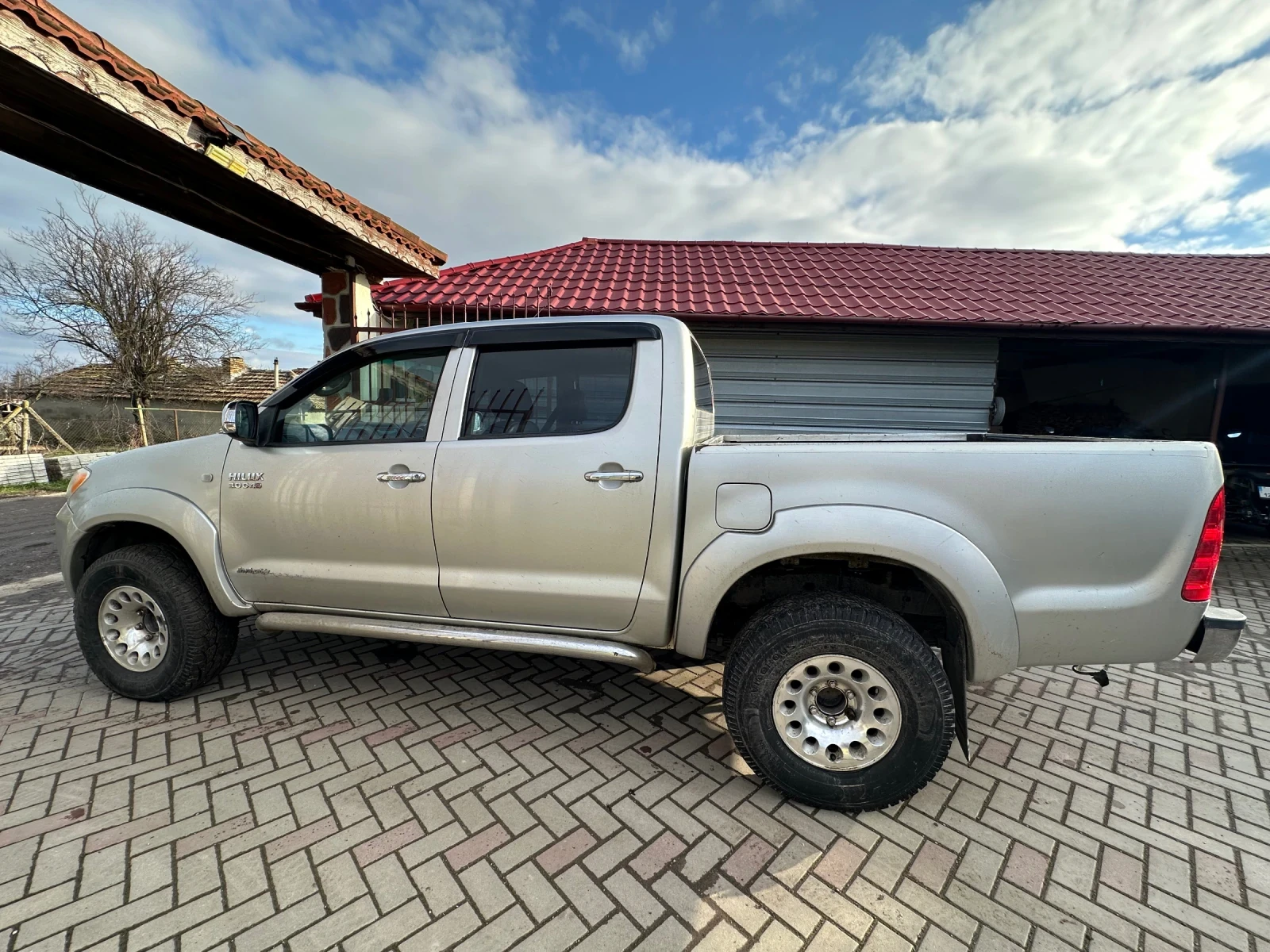 Toyota Hilux ?nvincible, снимка 7 - Автомобили и джипове - 53849969