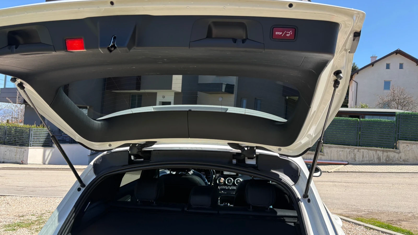 Mercedes-Benz GLC 220 GLC 220 CDI 4 MATIC, снимка 10 - Автомобили и джипове - 54109399