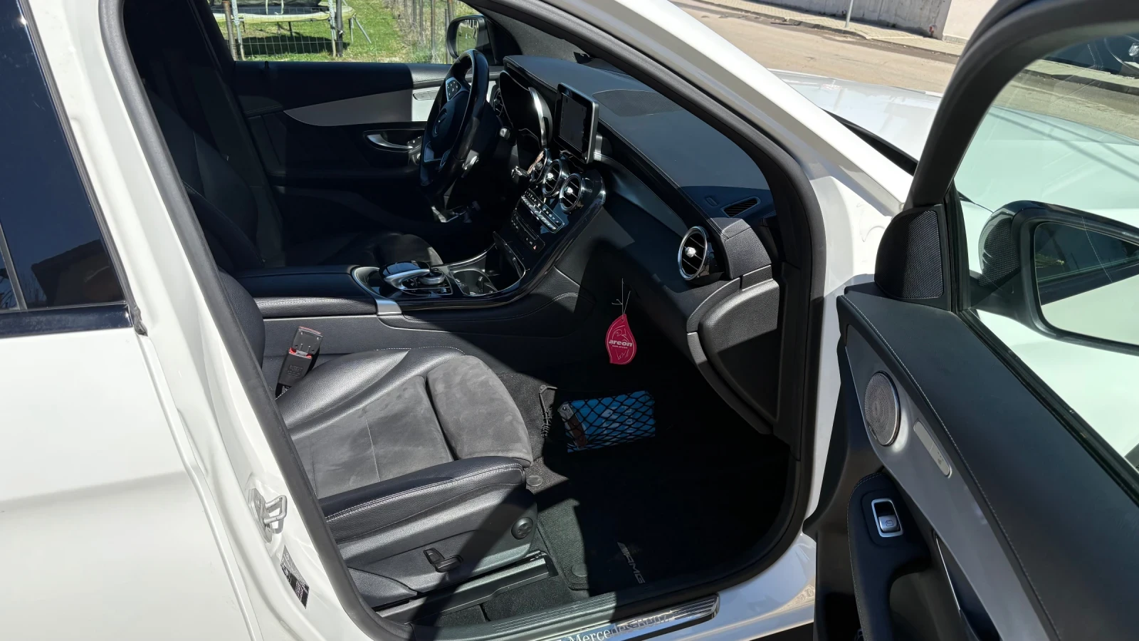 Mercedes-Benz GLC 220 GLC 220 CDI 4 MATIC, снимка 11 - Автомобили и джипове - 54109399