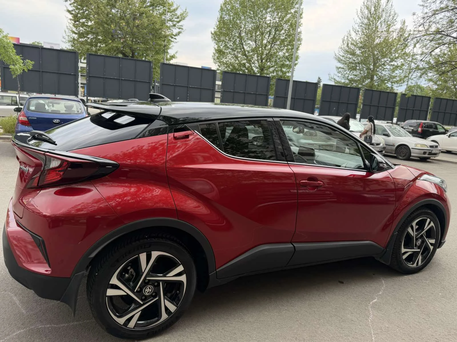 Toyota C-HR CLUB bi-tone, 73000km, ������ ������ �� ������ | Mobile.bg � ����������� 5