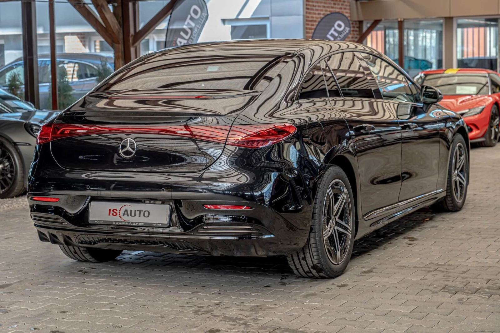 Mercedes-Benz EQE 300/AMG Line/Ambient/Night Packet/Dynamic Packet/, снимка 5 - Автомобили и джипове - 54598822