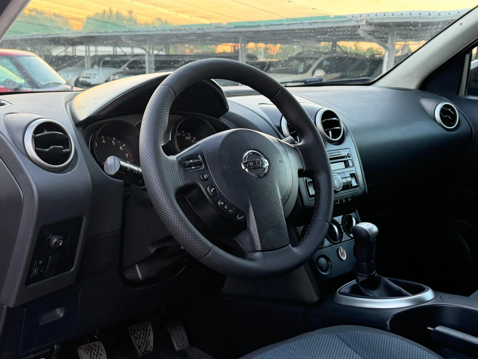 Nissan Qashqai 1.6i ИТАЛИЯ, снимка 6 - Автомобили и джипове - 54976140