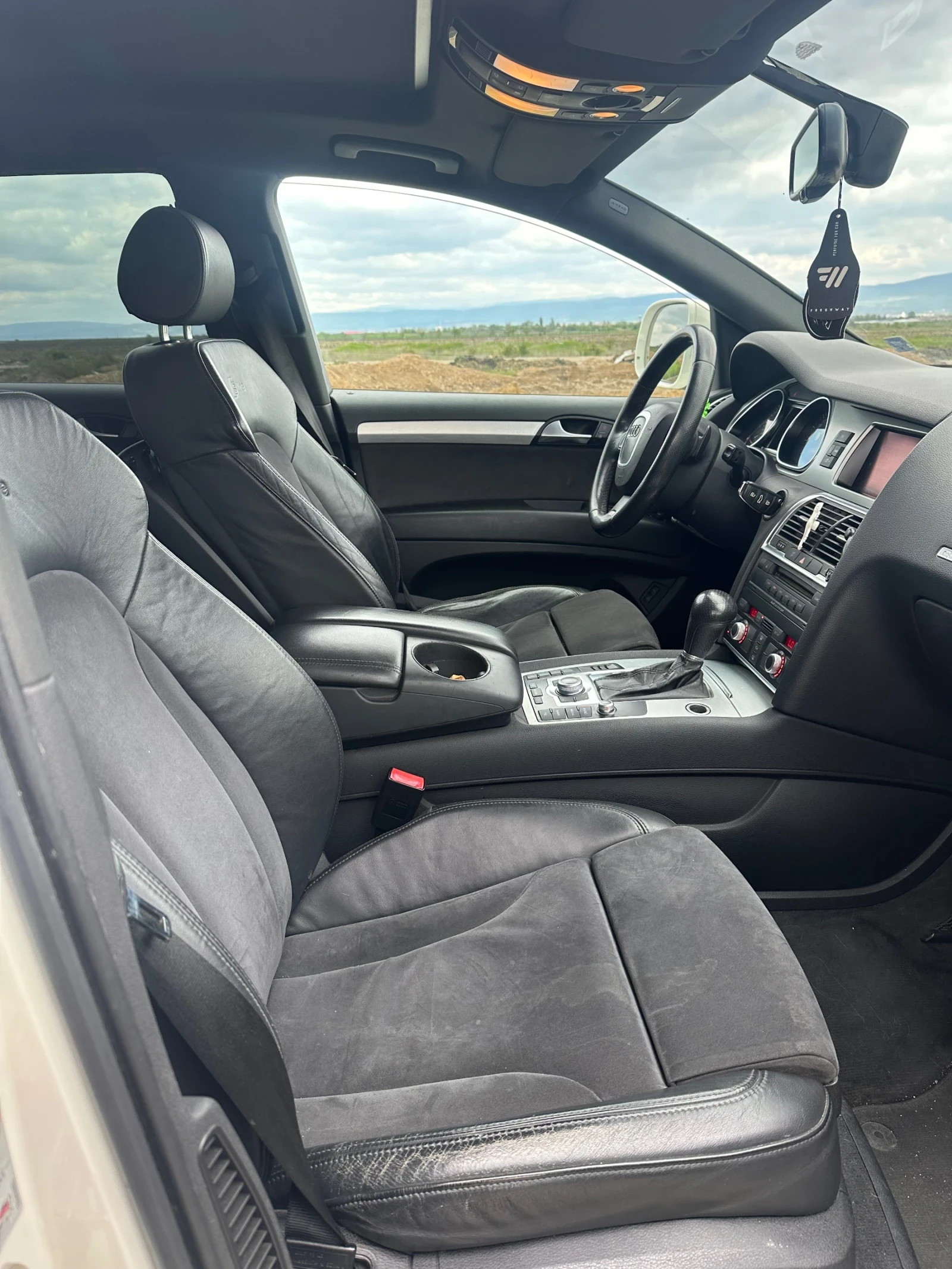 Audi Q7 3.0 Sline, снимка 5 - Автомобили и джипове - 55678079