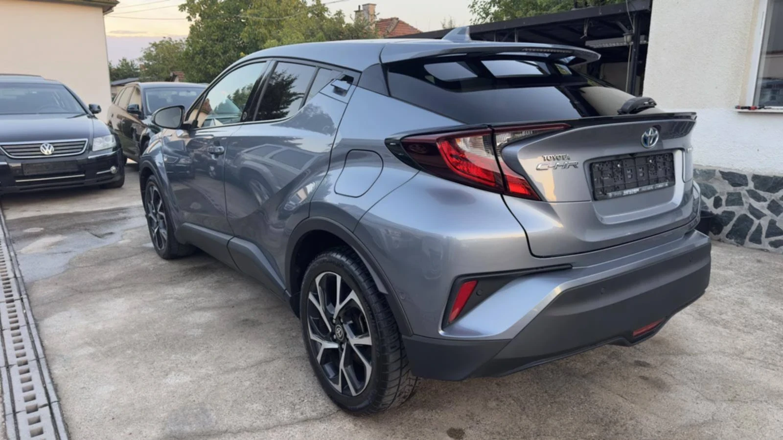 Toyota C-HR 1.8 HYBRID 94000km! TEAM DEUTSCHLAND , снимка 4 - Автомобили и джипове - 55772112