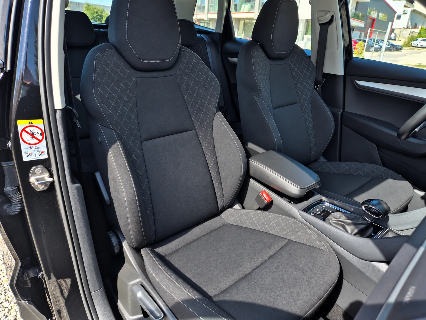 Skoda Karoq 1.6 TDI-DSG-KAMERA-LED-FACE | Mobile.bg � ����������� 11