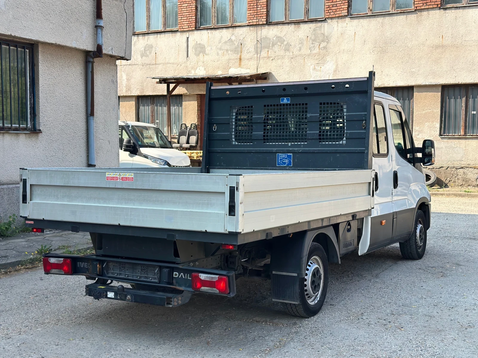 Iveco 35c13 Нов Внос , Бордови , Топ Без ръжда!, снимка 4 - Бусове и автобуси - 55602805