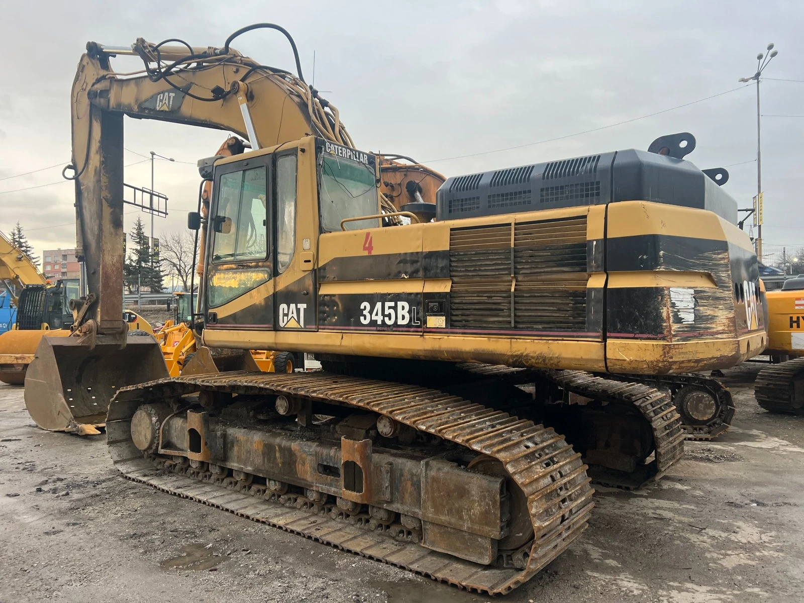  Cat 345 BL | Mobile.bg   1