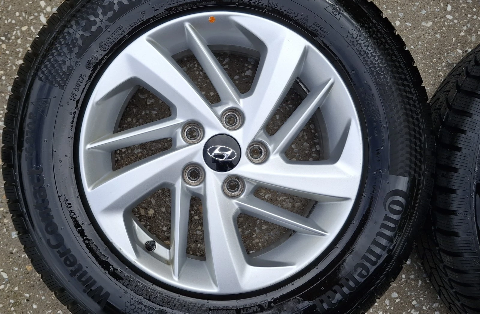 Гуми с джанти Continental 215/70R16, снимка 10 - Гуми и джанти - 56076051