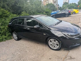 Opel Astra Sports Tourer, снимка 1