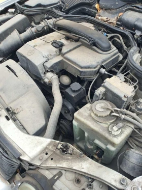 Mercedes-Benz E 200, снимка 7