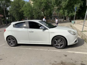 Alfa Romeo Giulietta | Mobile.bg    8