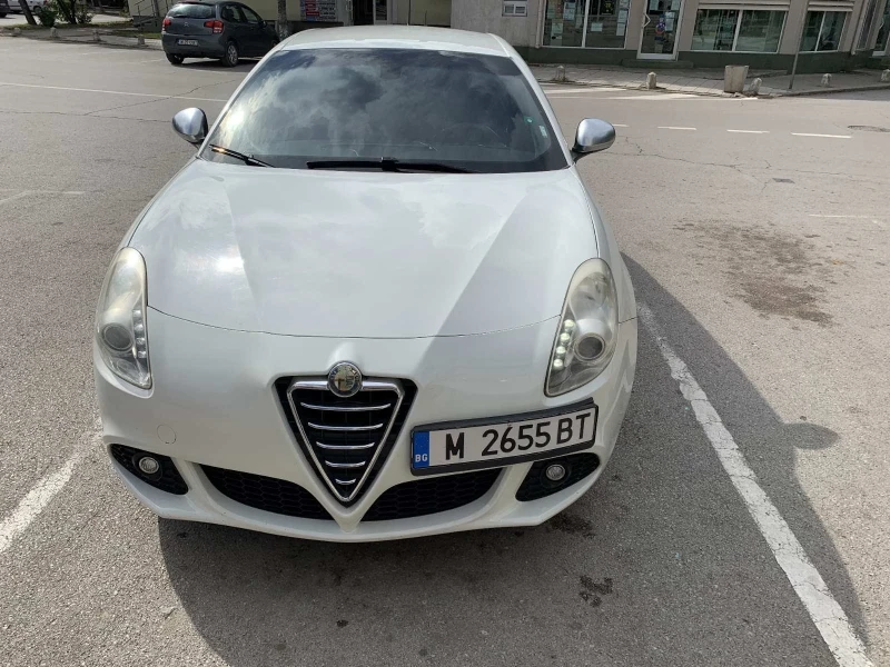 Alfa Romeo Giulietta, снимка 2 - Автомобили и джипове - 52777684