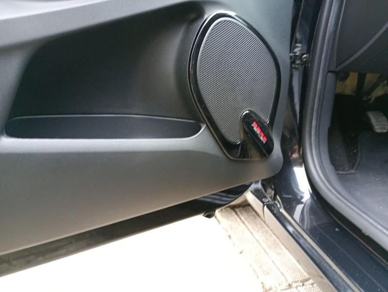 Renault Clio 0.9Тсе, снимка 6 - Автомобили и джипове - 52812909