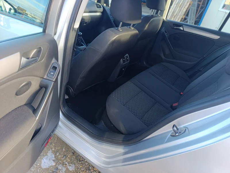 VW Golf 1.4i, снимка 8 - Автомобили и джипове - 53045056