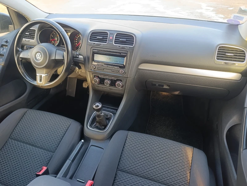 VW Golf 1.4i, снимка 11 - Автомобили и джипове - 53045056