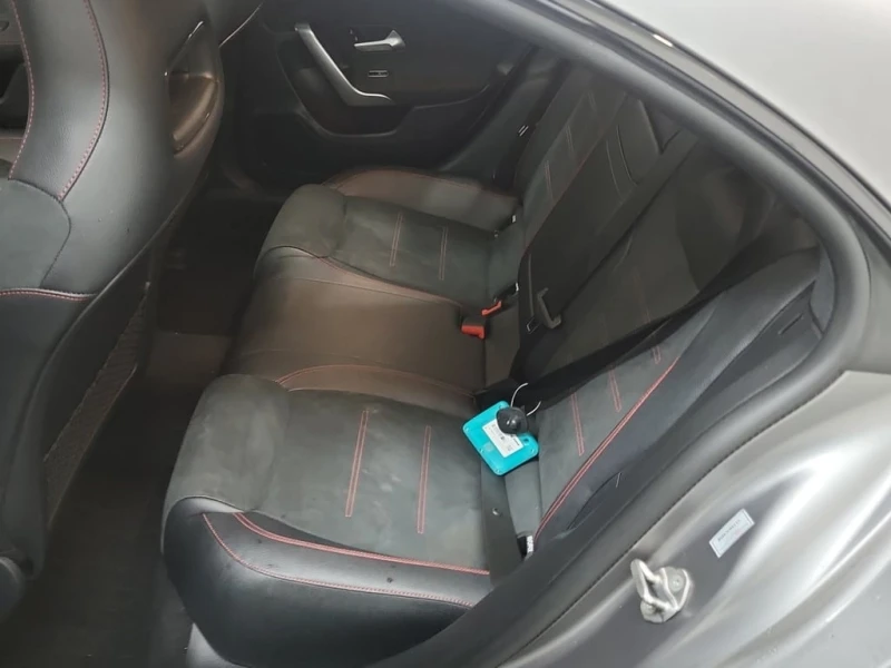 Mercedes-Benz CLA * 35 AMG* CARFAX * БЕЗ ПЪРВОНАЧАЛНА ВНОСКА, снимка 12 - Автомобили и джипове - 53257807