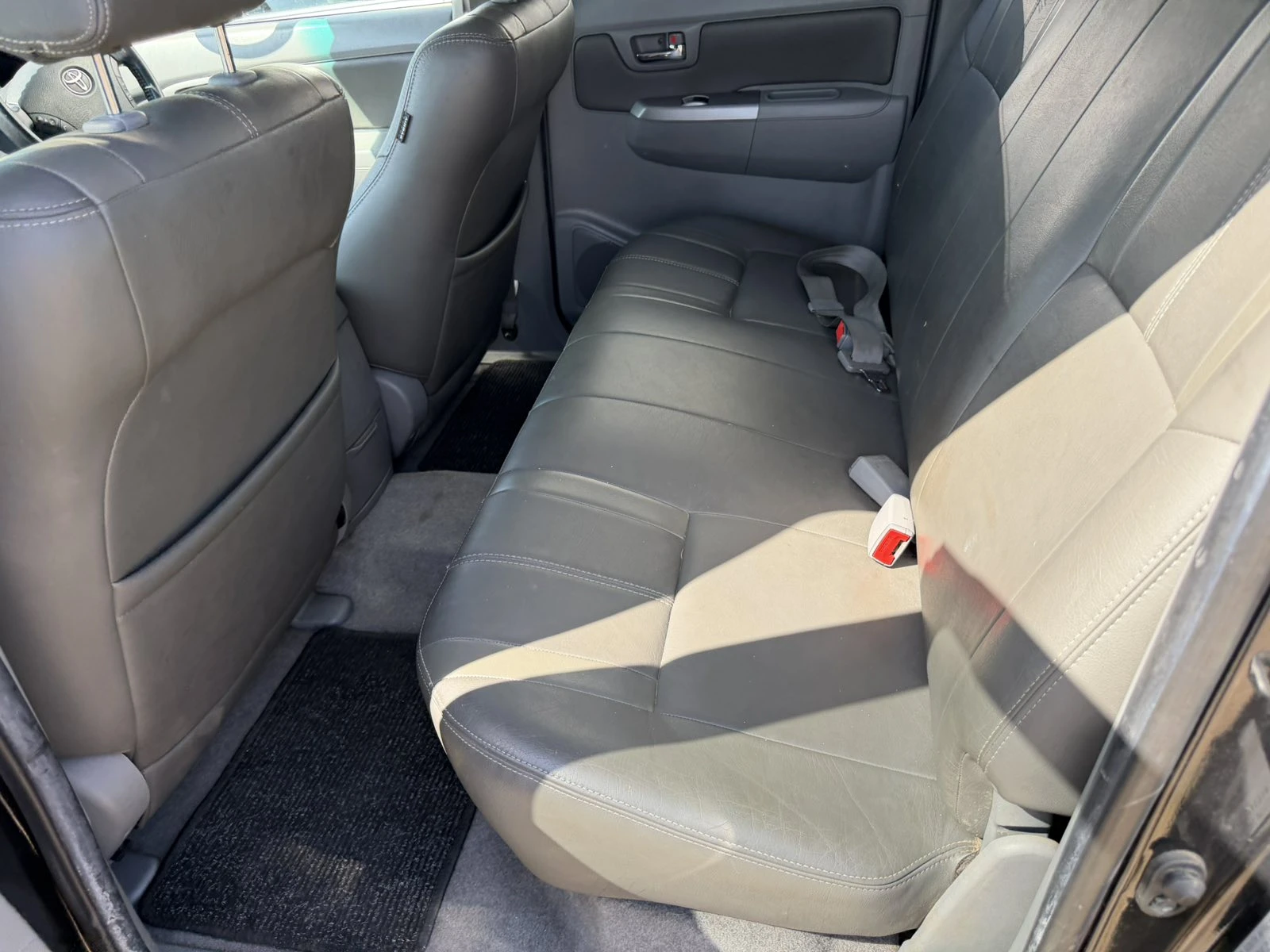 Toyota Hilux 3.0 D4D 169кс 4x4 2010 , снимка 14 - Автомобили и джипове - 52982269