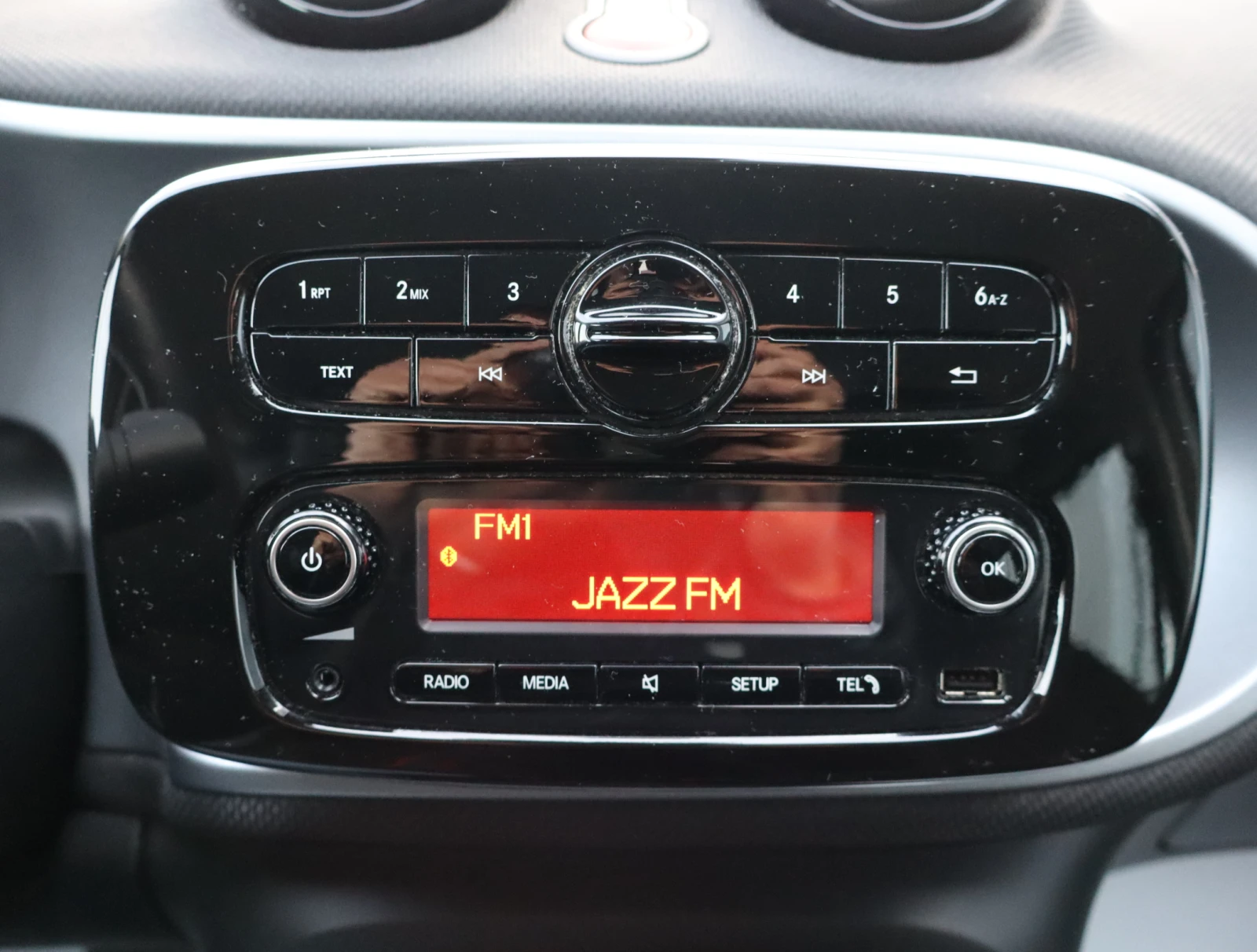 Smart Forfour PASSION/Cool&Audio/82к.с./17kWh | Mobile.bg — изображение 13