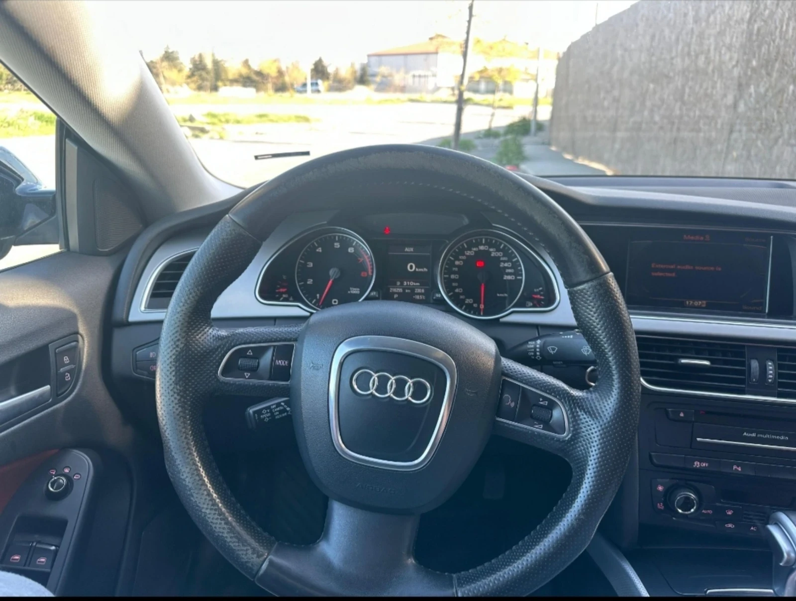 Audi A5 2.0 - изображение 10