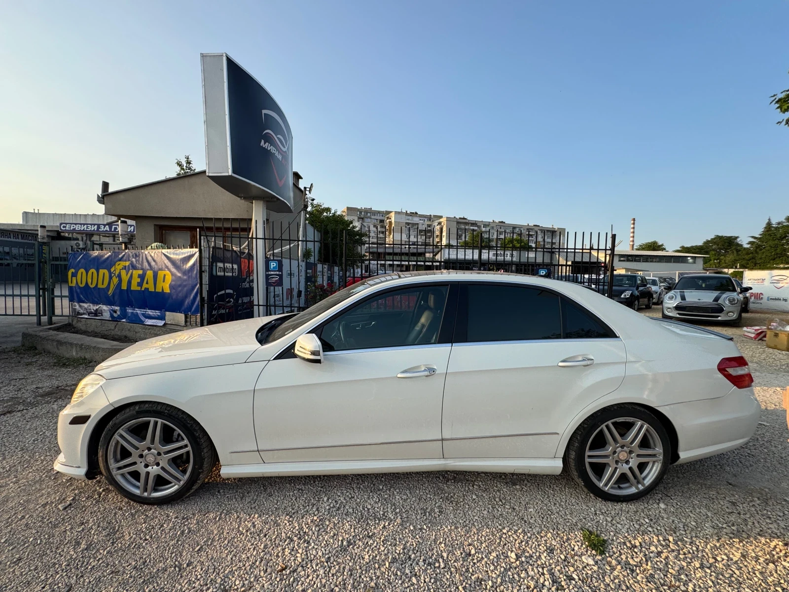 Mercedes-Benz E 350 AMG* KAMERA* DISTRONIC* PANORAMA - изображение 8