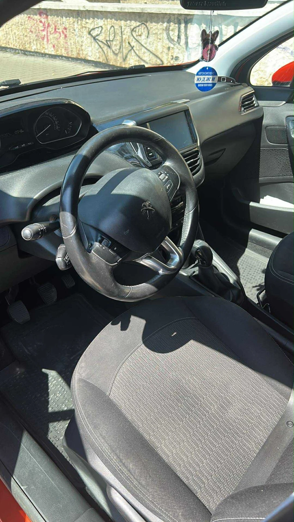 Peugeot 208  - изображение 8