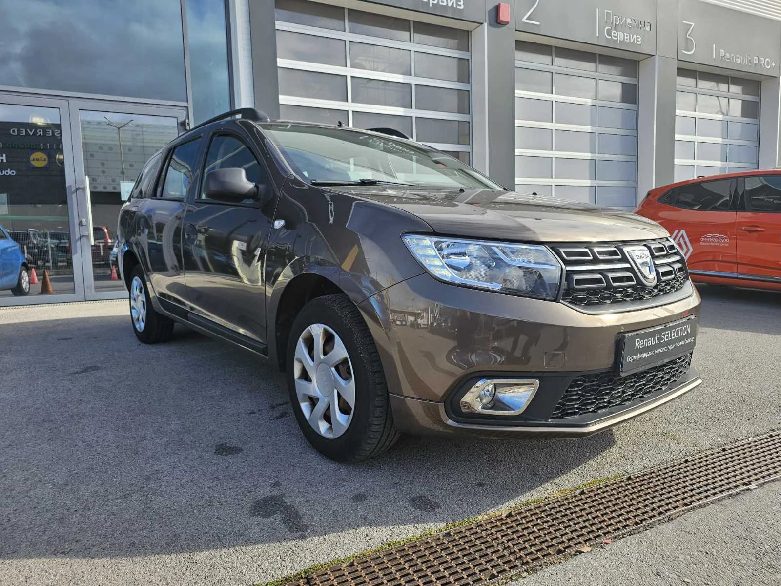 Dacia Logan MCV 1.0 TCe 75 hp - изображение 2