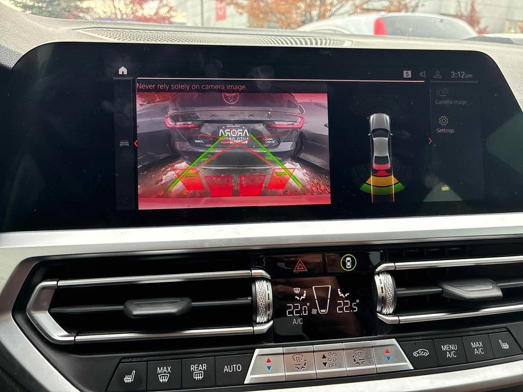 BMW 330 i xDrive * CARFAX *    | Mobile.bg   9