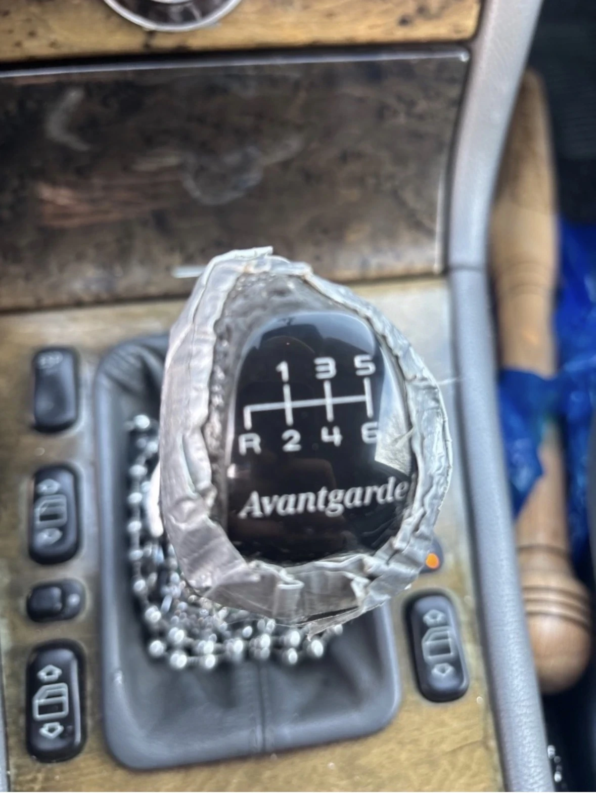 Mercedes-Benz E 220, снимка 8 - Автомобили и джипове - 53830234