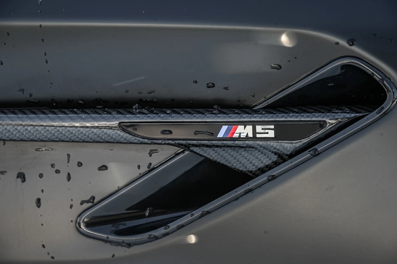 BMW M5 PREMIUM PACK STAGE 2 С РЕГИСТРАЦИЯ&АВТО КРЕДИТ, снимка 8 - Автомобили и джипове - 53990198