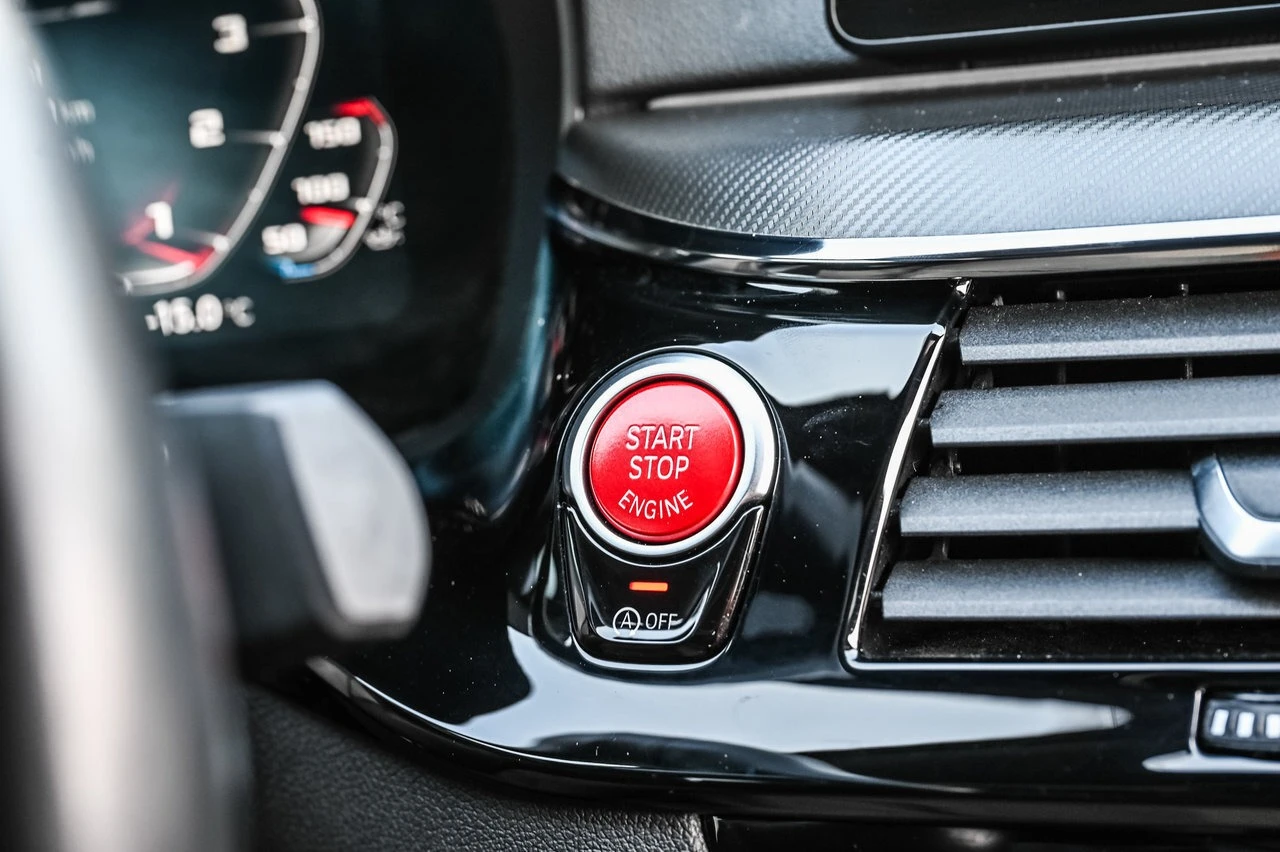 BMW M5 PREMIUM PACK STAGE 2 С РЕГИСТРАЦИЯ&АВТО КРЕДИТ, снимка 13 - Автомобили и джипове - 53990198