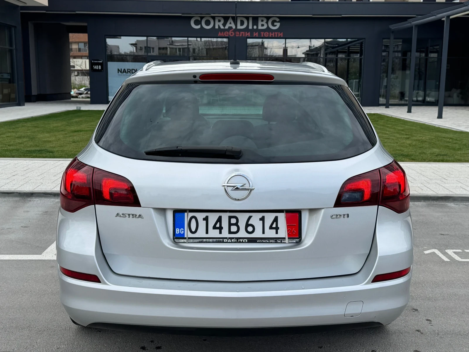 Opel Astra 1.7 CDTI Cosmo* 6 скорости* КОЖА* EURO 5, снимка 7 - Автомобили и джипове - 54041819