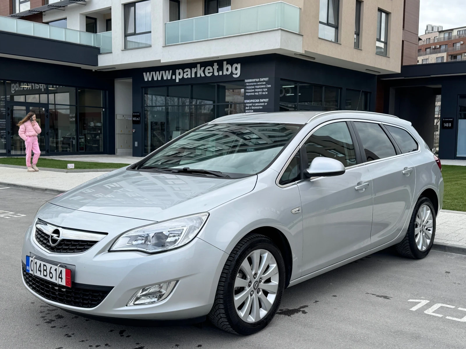 Opel Astra 1.7 CDTI Cosmo* 6 скорости* КОЖА* EURO 5, снимка 2 - Автомобили и джипове - 54041819