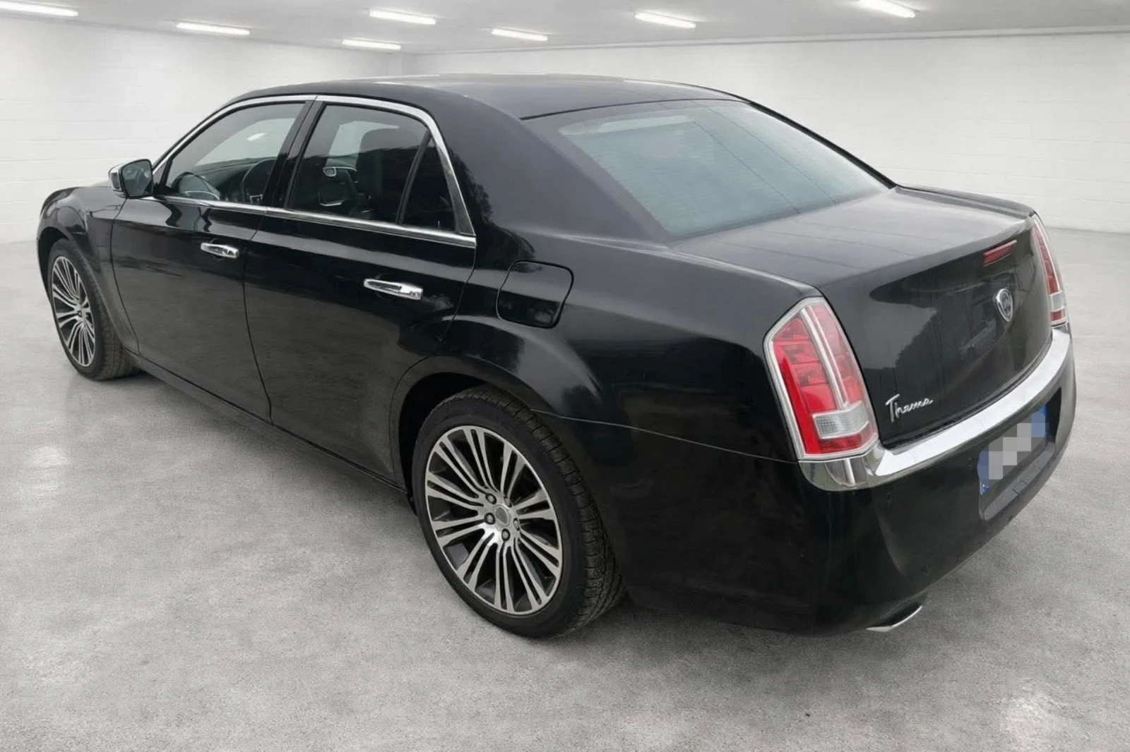 Lancia Thema 3.0CRDI(239)* PLATINUM-EDITION* НОВ ВНОС* , снимка 4 - Автомобили и джипове - 54094809