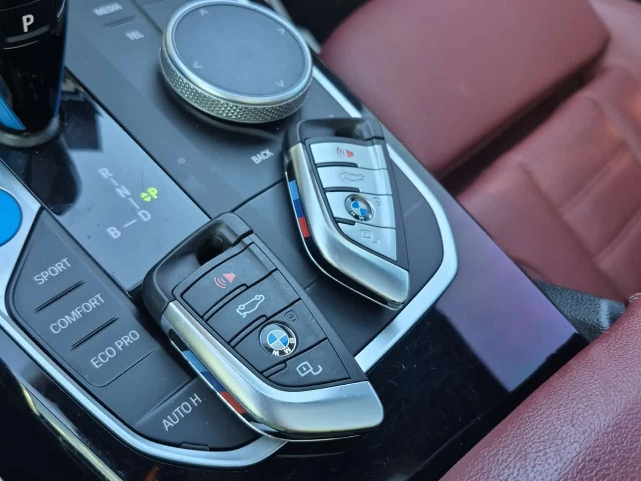 BMW i4 M50  CARFAX, снимка 8 - Автомобили и джипове - 54470137
