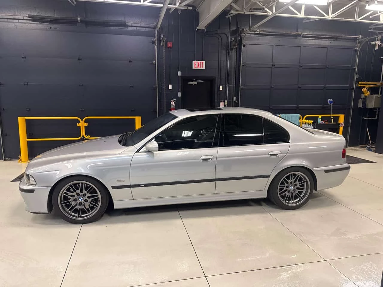 BMW M5 * CARFAX * ЦЕНА ДО БГ, снимка 3 - Автомобили и джипове - 54760012
